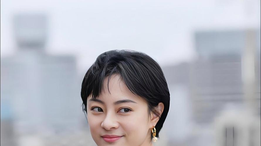 新澳门近15期开奖记录和孙俪唇下痣没了与孙俪嘴唇的痣